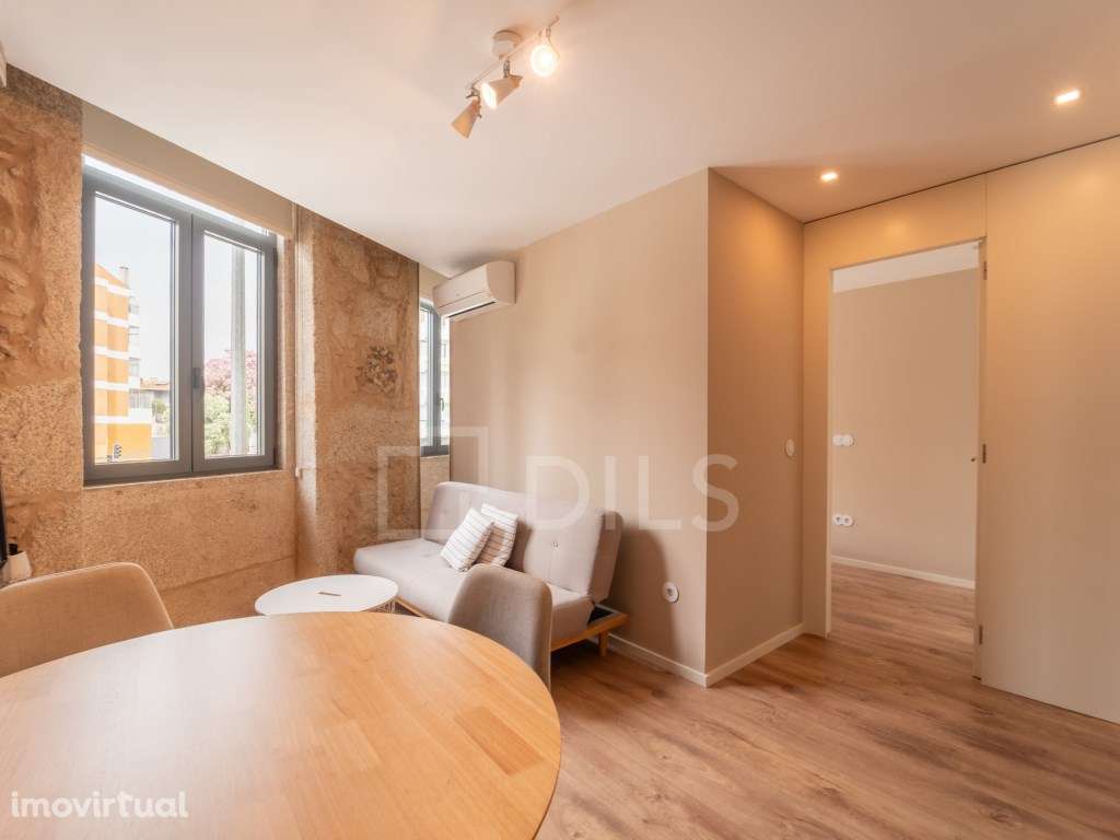 Apartamento T1, junto à Praça Velasquez, nas Antas - Grande imagem: 5/26