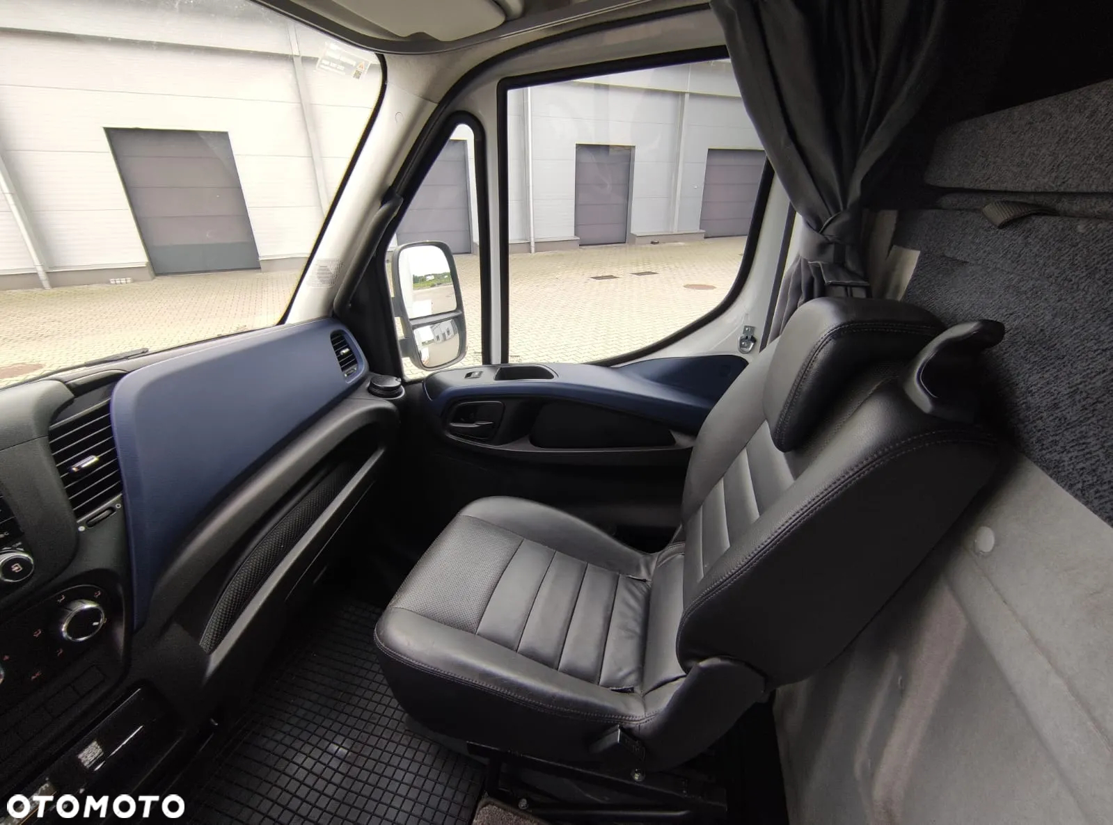 Iveco 50C18 - 15
