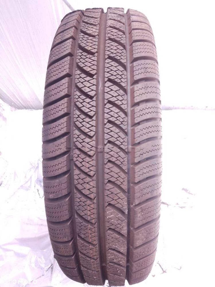 Continental VancoWinter 2 205/75 R16C 110/108R 2025 - 1