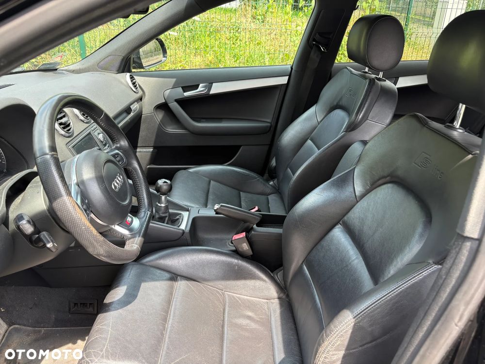 Audi A3 Sportback 2.0 TDI DPF Quattro Ambiente - 8