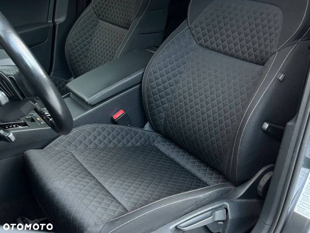 Skoda Superb 2.0 TDI DSG Ambition - 27