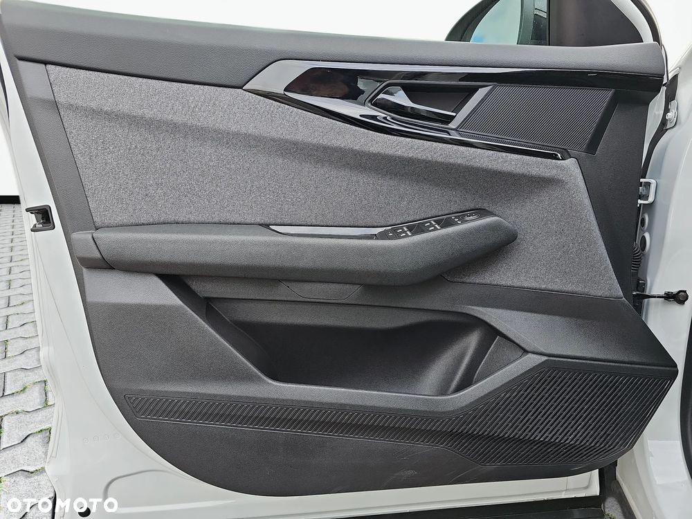 Renault Austral 1.3 TCe mHEV Evolution - 14