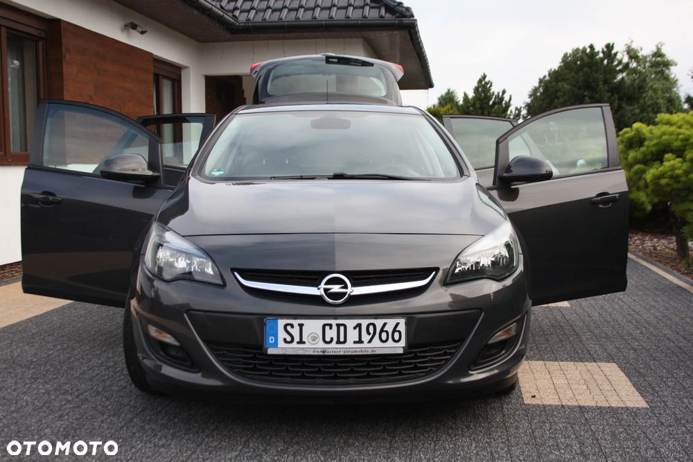 Opel Astra 1.4 Turbo Design Edition - 35