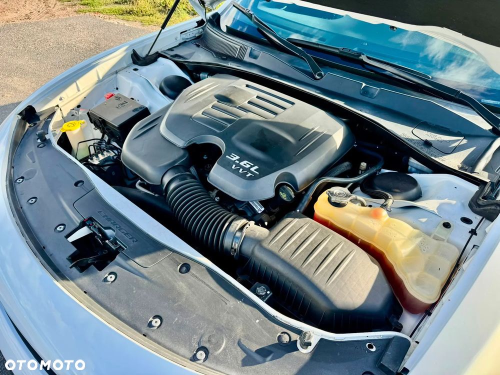 Dodge Charger - 13