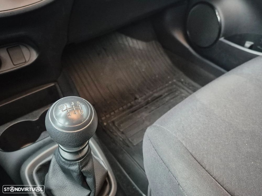 Toyota Yaris 1.4 D4D Bizz - 14