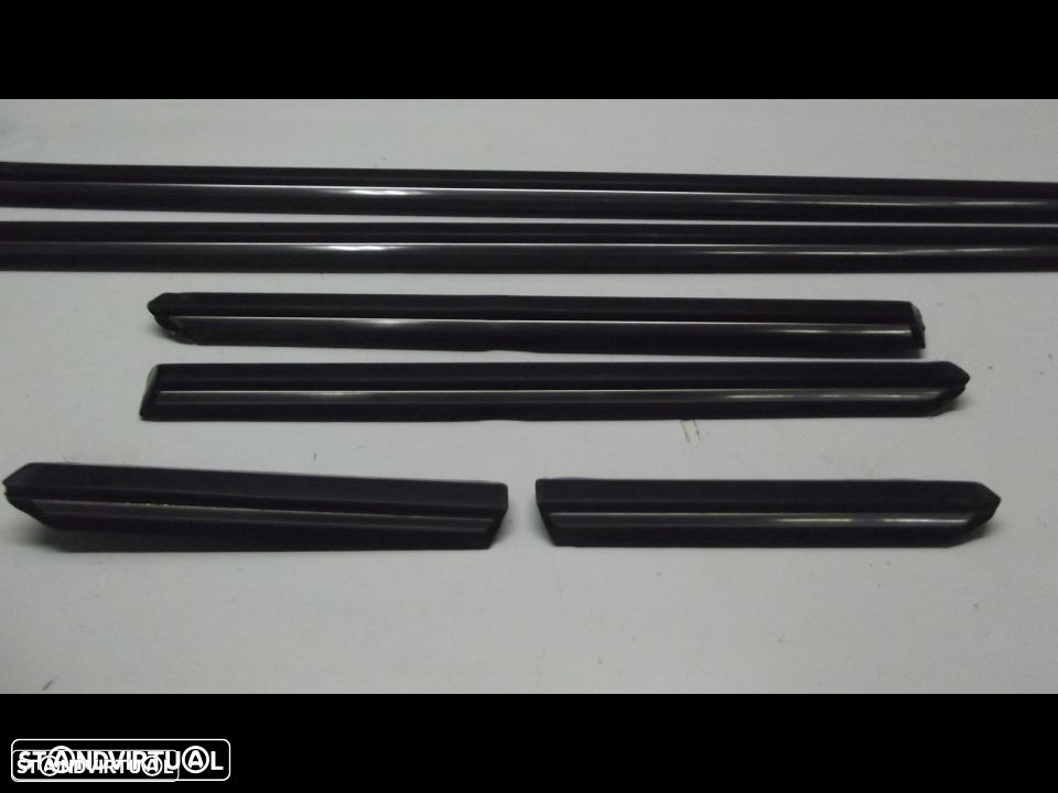 bmw E-30 fase I coupe frisos das portas - 4