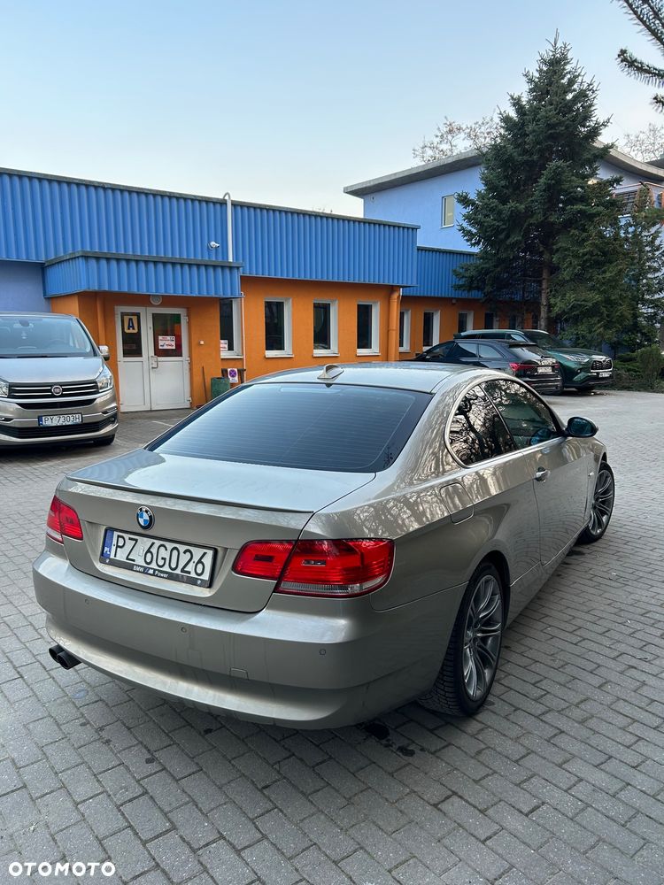 BMW Seria 3 325i xDrive - 4
