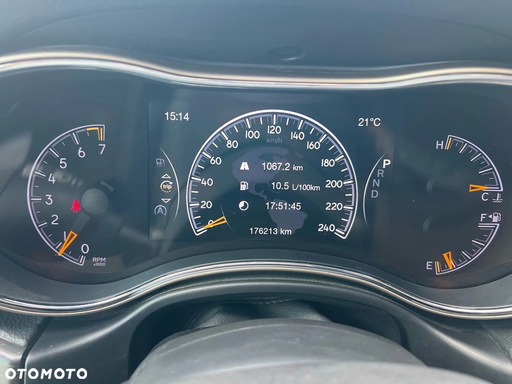 Jeep Grand Cherokee - 8