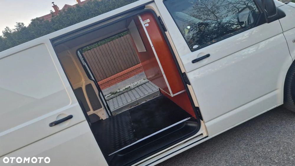 Volkswagen TRANSPORTER T5 - 15