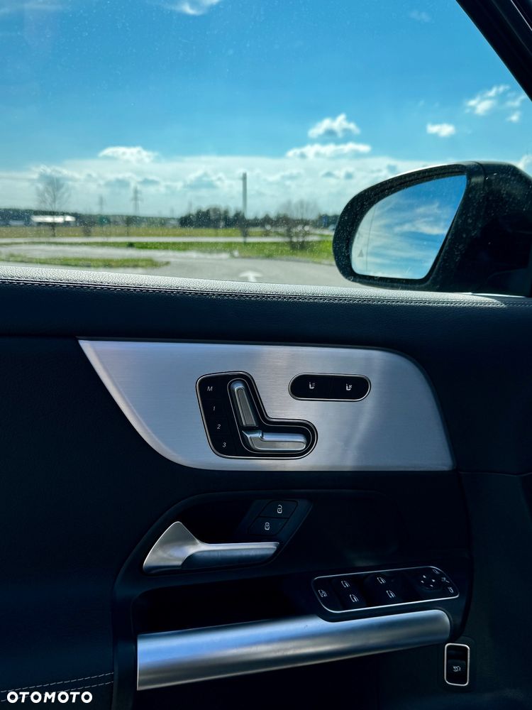 Mercedes-Benz EQA 250 66.5kWh AMG Line - 2