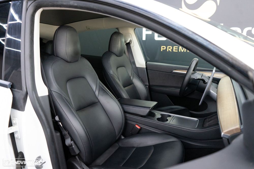 Tesla Model Y RWD - 39