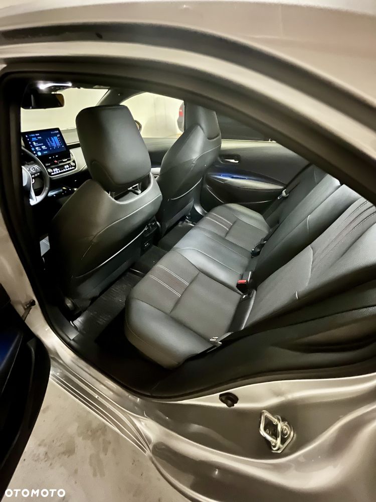 Toyota Corolla 1.8 Hybrid GR Sport Dynamic - 11