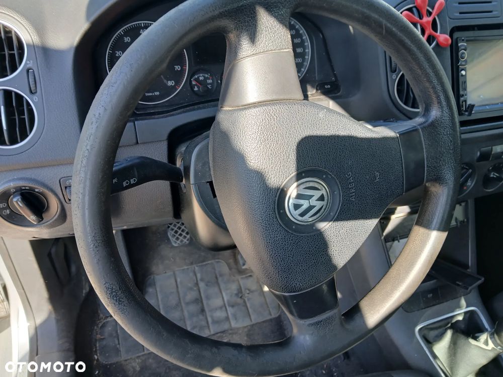 volkswagen golf plus I 1 LC9Z fotel fotele kanapa deska kokpit podsufitka boczek boczki klamka - 4