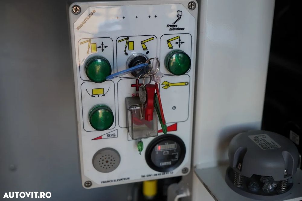 Iveco DAILY 70-180 / BRAȚ AERIAN - 16 m / TABLĂ METALICĂ + BRAȚ AERIAN ELEVATOR / 200 kg - 21