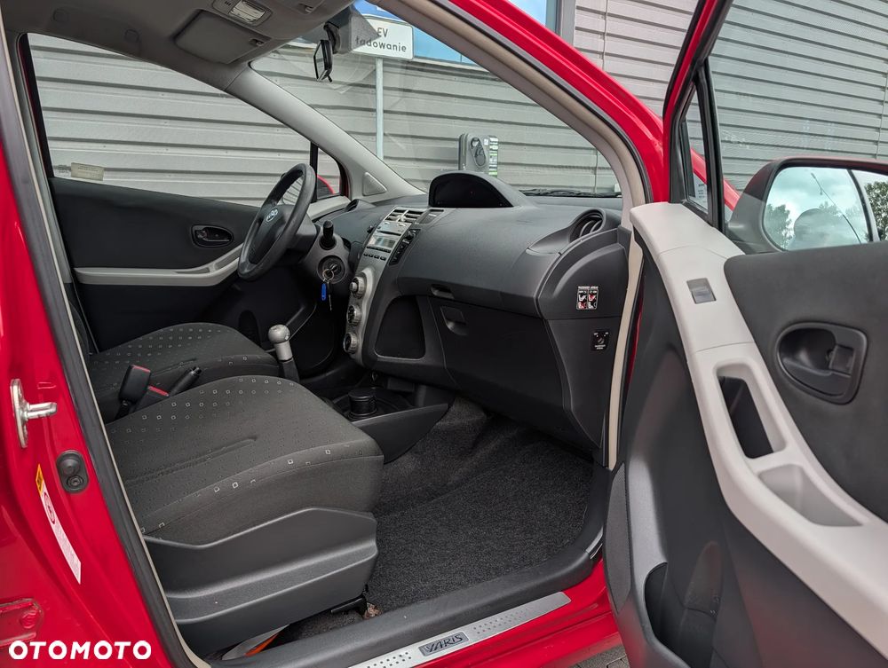 Toyota Yaris 1.3 Luna A/C - 7