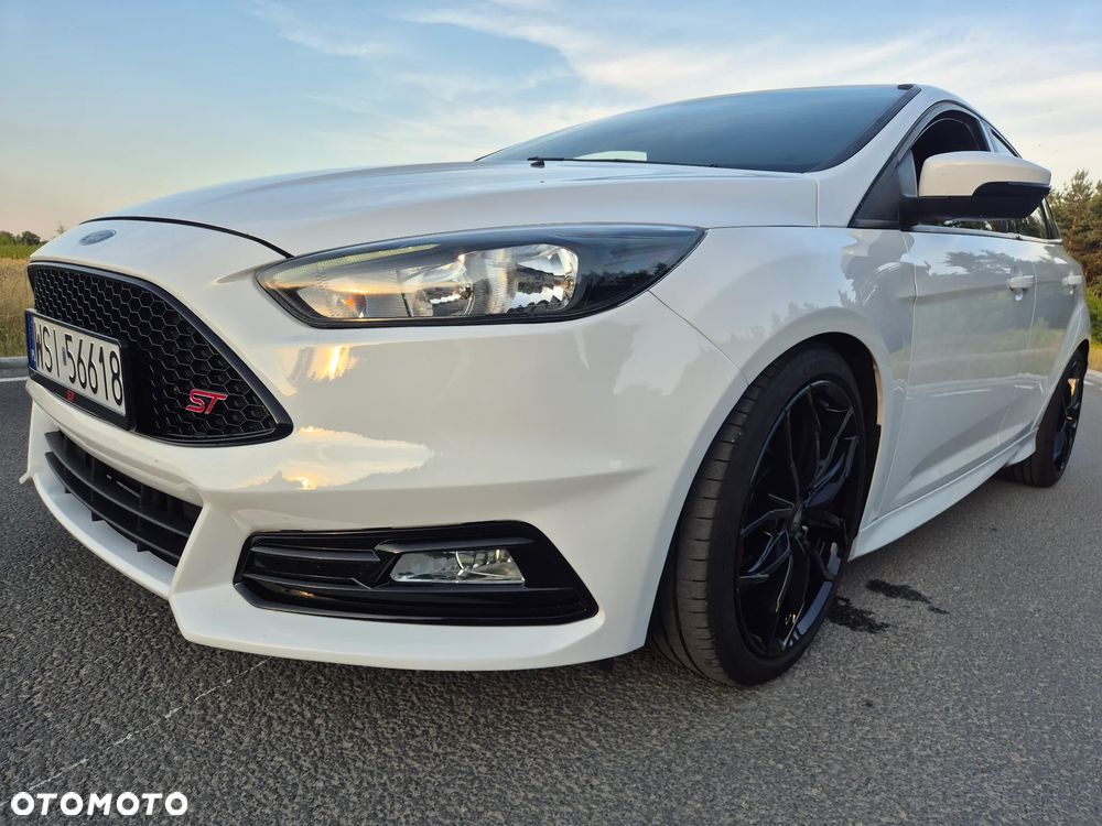 Ford Focus 2.0 EcoBoost ST - 3