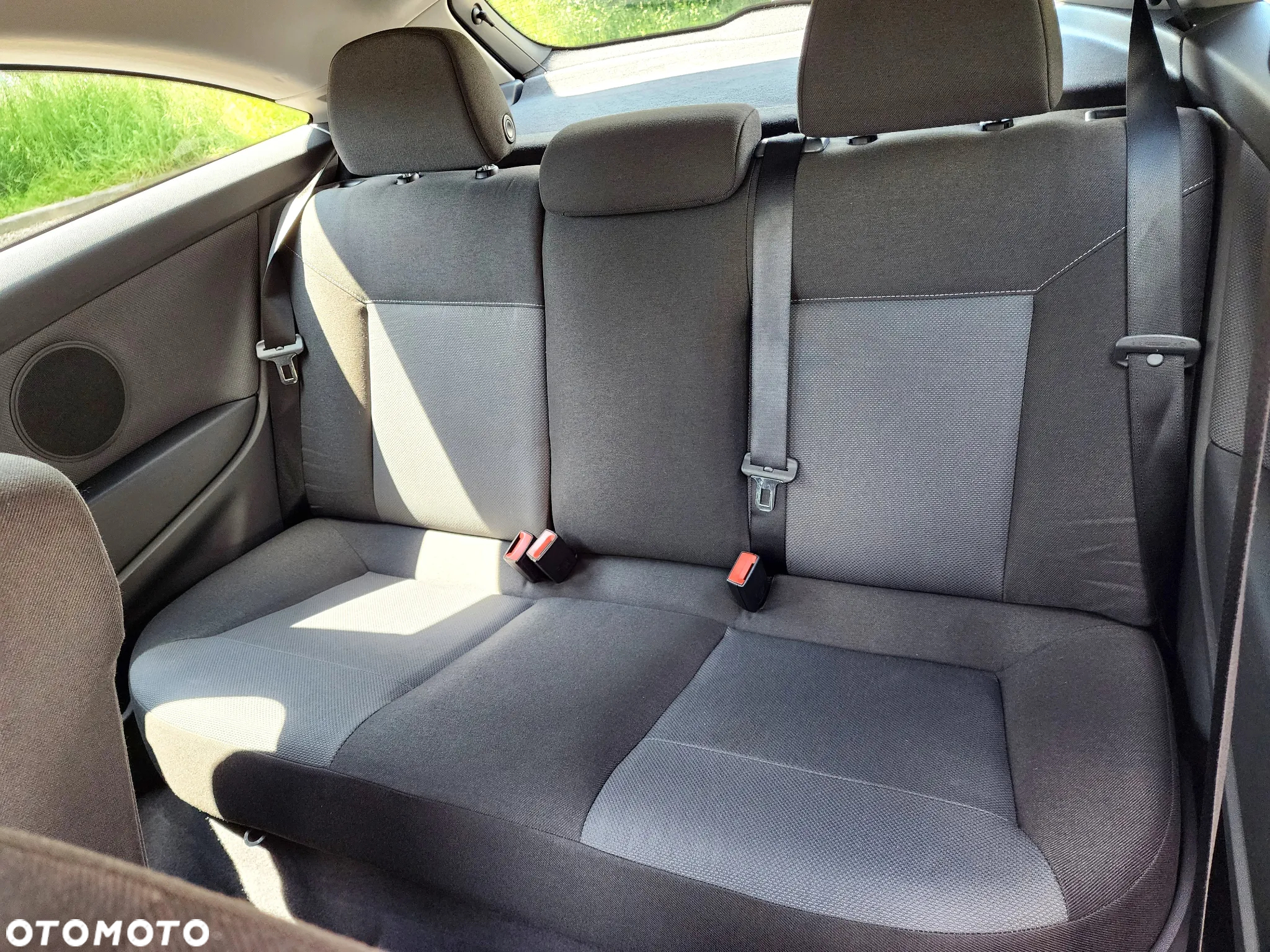 Opel Astra GTC 1.6 Edition - 36