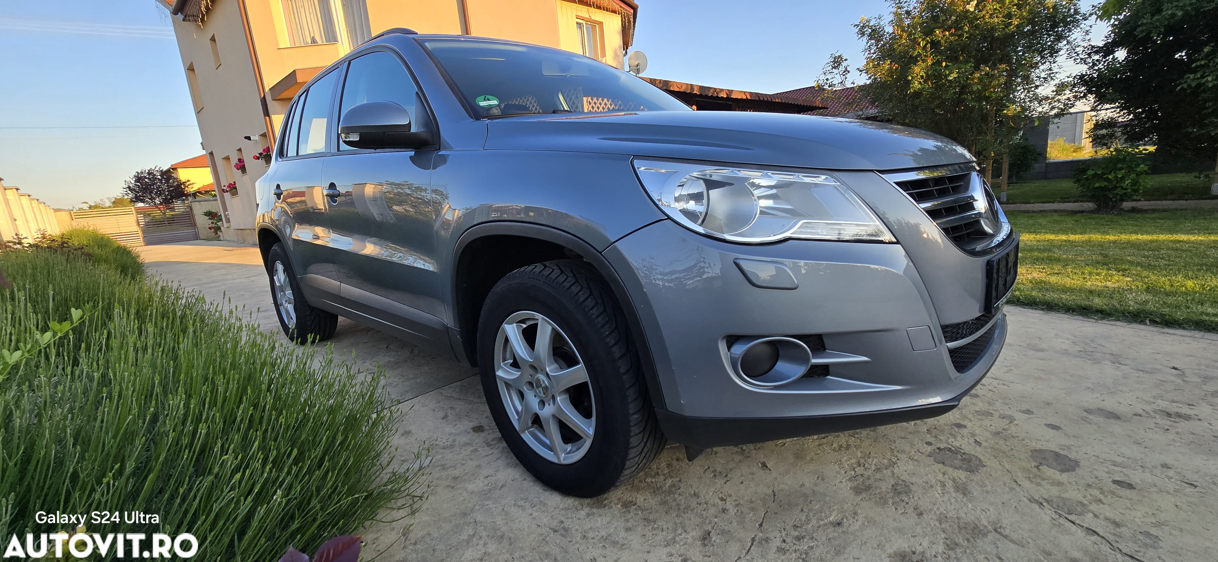 Volkswagen Tiguan - 4