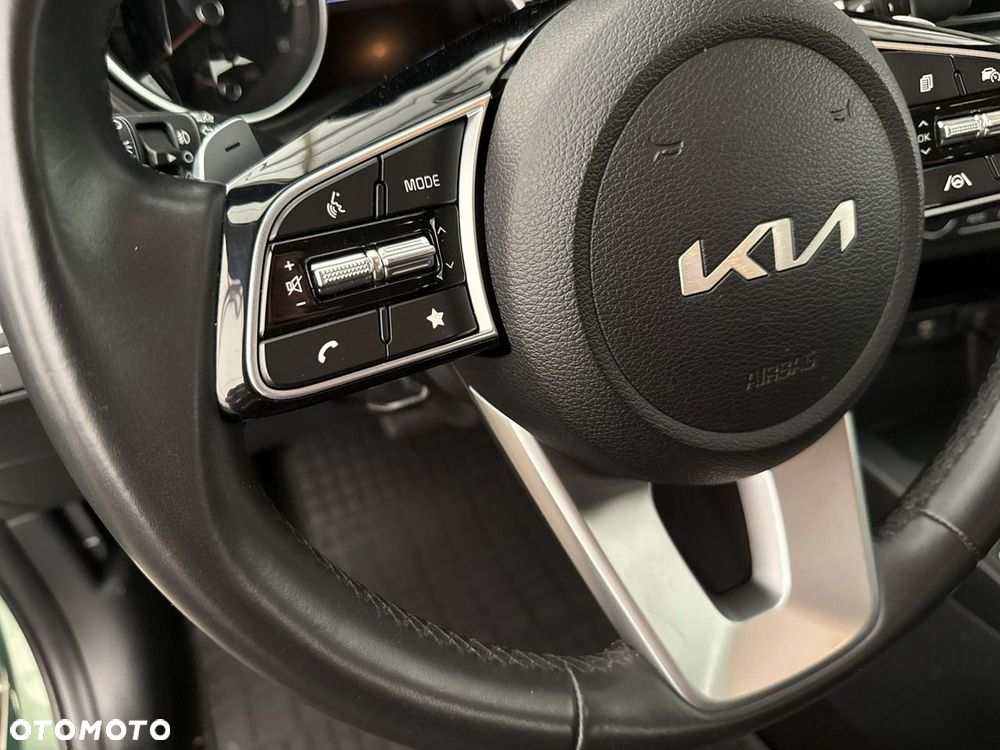 Kia Ceed - 25