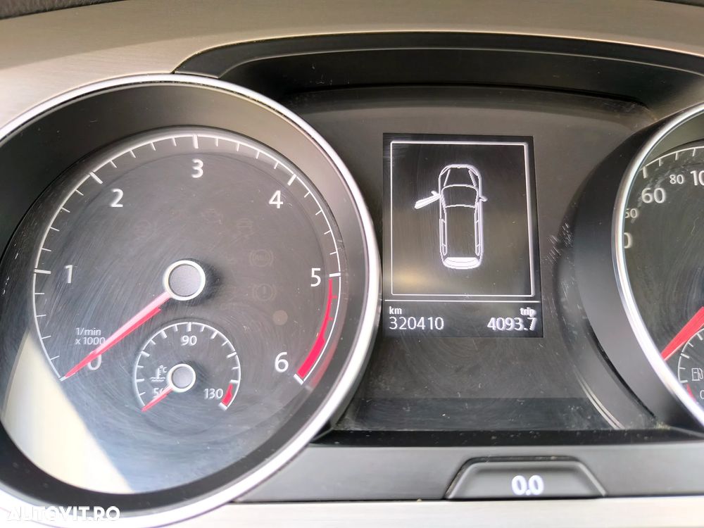 Volkswagen Golf 2.0 BlueTDI DSG Comfortline - 5