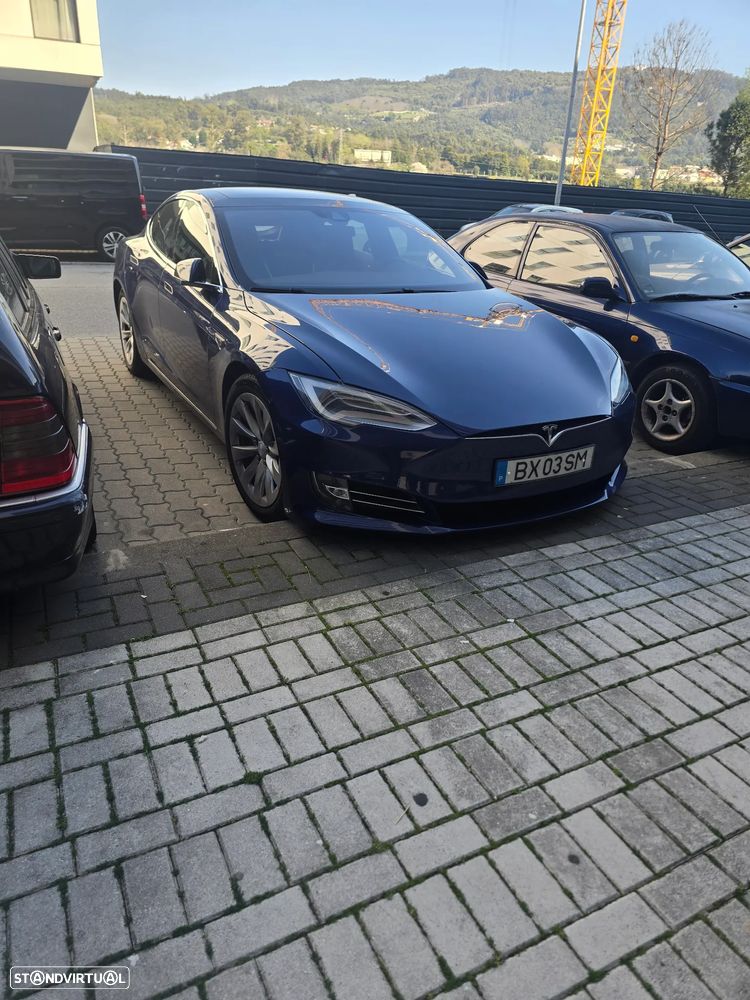 Tesla Model S 90D AWD - 12