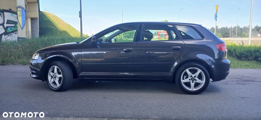 Audi A3 Sportback 1.6 S line Sportpaket plus - 6