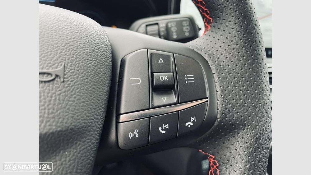 Ford Focus 1.0 EcoBoost MHEV ST-Line X - 15