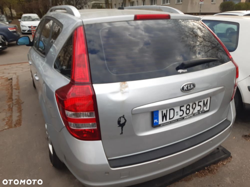 Kia Ceed 2.0 crdi Optimum + - 3