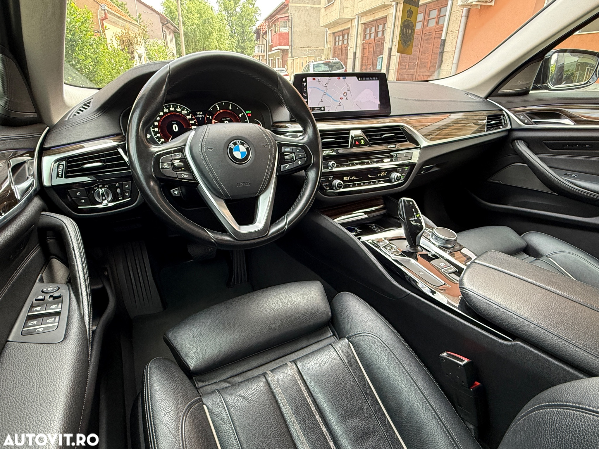 BMW Seria 5 520d AT - 6