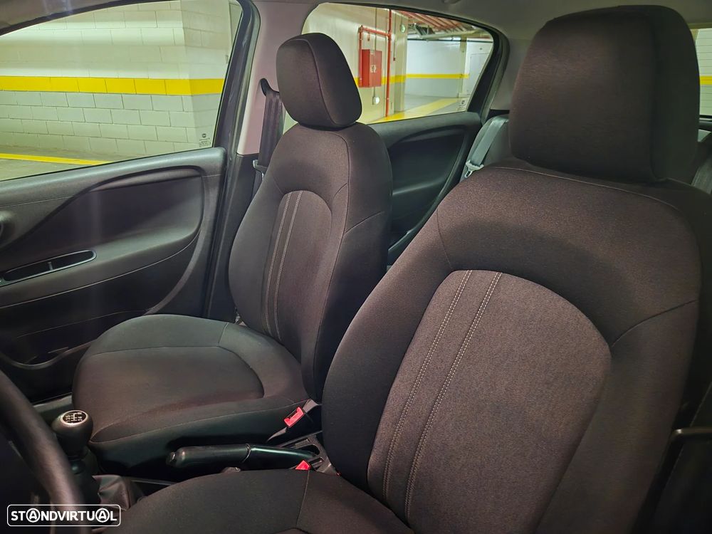 Fiat Punto 1.2 Lounge Start&Stop - 25