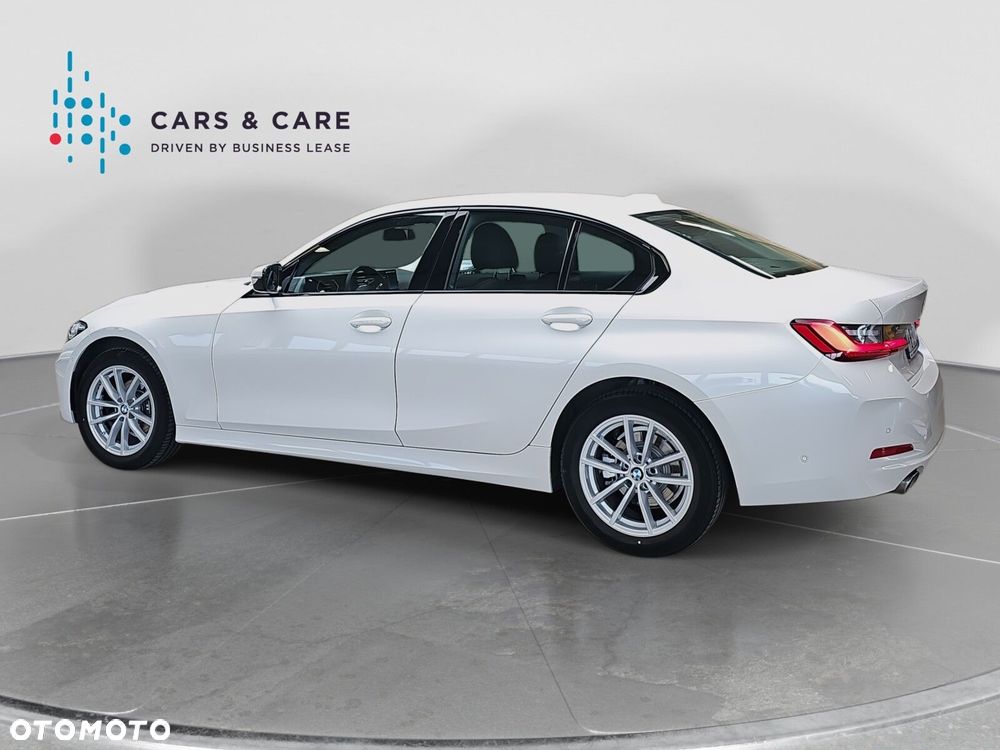BMW Seria 3 318i - 9