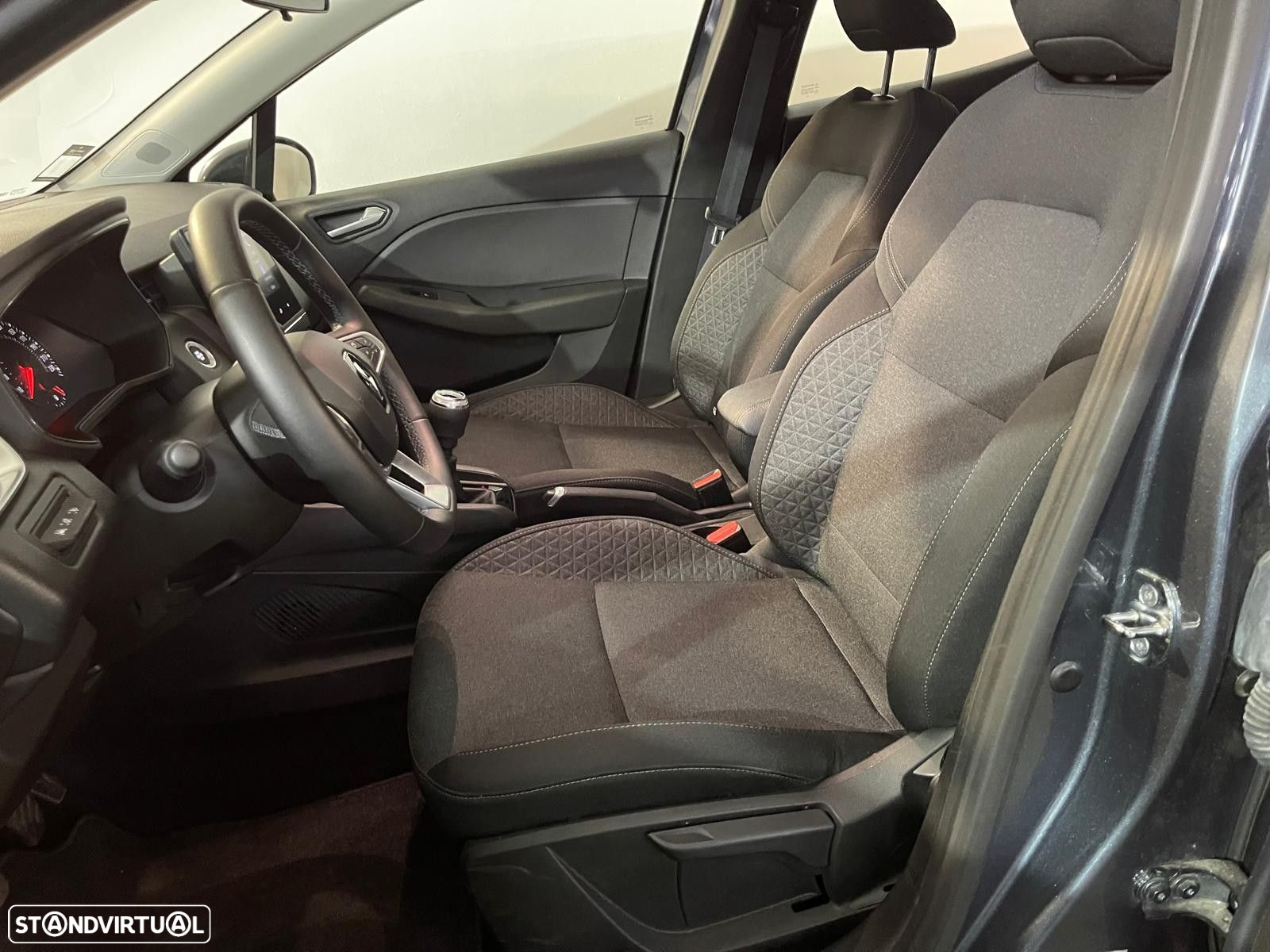 Renault Clio TCe 90 BUSINESS EDITION - 13