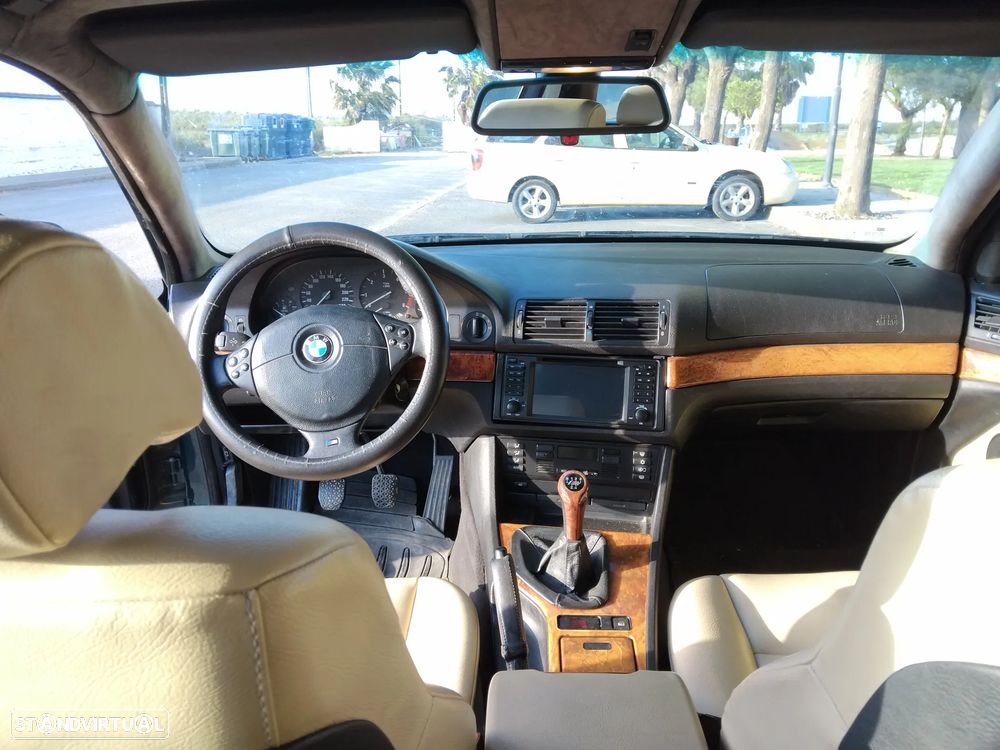 BMW 530 d Touring - 10