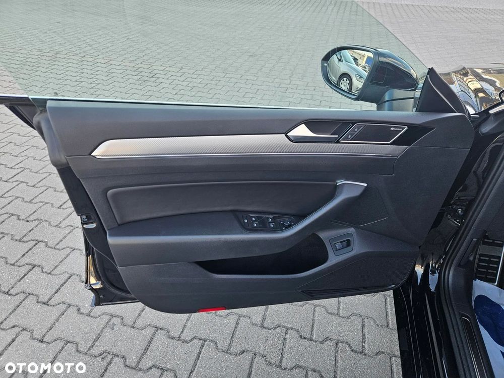 Volkswagen Arteon 2.0 TDI SCR R-Line DSG - 12