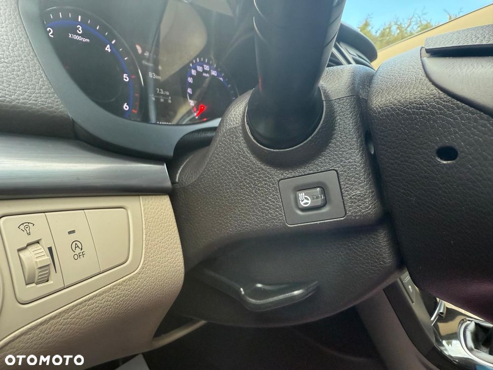 Hyundai i40 Kombi 1.7 CRDi Premium - 40