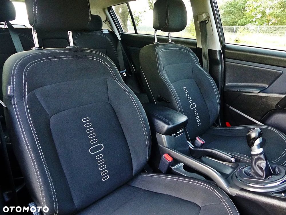 Kia Sportage 1.7 CRDI 2WD ISG Dream-Team Edition - 26