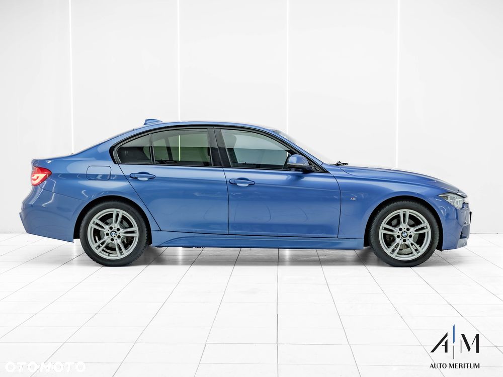 BMW Seria 3 320d xDrive M Sport - 6