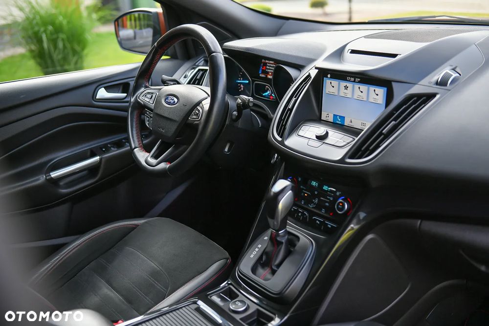 Ford Kuga 2.0 EcoBlue 4x4 ST-LINE - 29