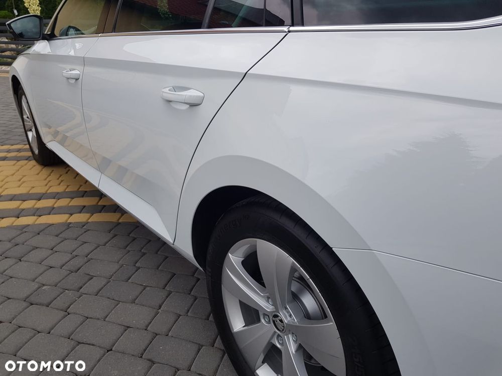 Skoda Superb 2.0 TDI 4x4 DSG Ambition - 19