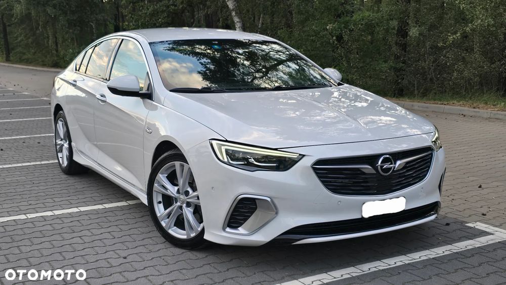 Opel Insignia 2.0 T 4x4 GSi S&S - 5