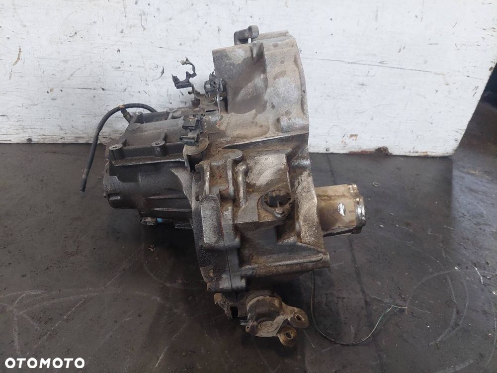 SKRZYNIA BIEGÓW NISSAN PRIMERA P12 1.6 16V 4M401#2 MANUAL 5 BIEGÓW - 4