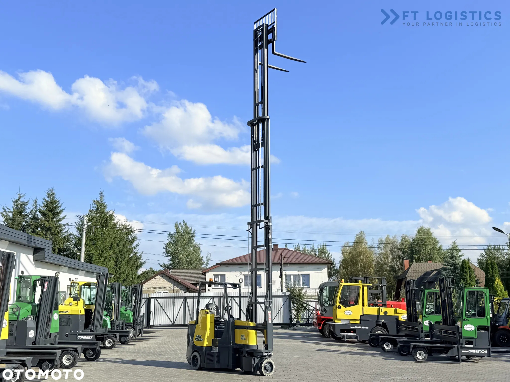 Combilift AISLE MASTER 20SHE / PRZEGUBOWY WÓZEK WIDŁOWY / TRIPLEX 8500MM / ELEKTRYCZNY / WOLNY SKOK / PRZESUW WIDEŁ / NOWE OPONY / JEDYNE 1176H / STAN IDEALNY / Szeroka oferta wózków czterokierunkowych i bocznych, dopasowanych do różnorodnych potrzeb i zastosowań - 41