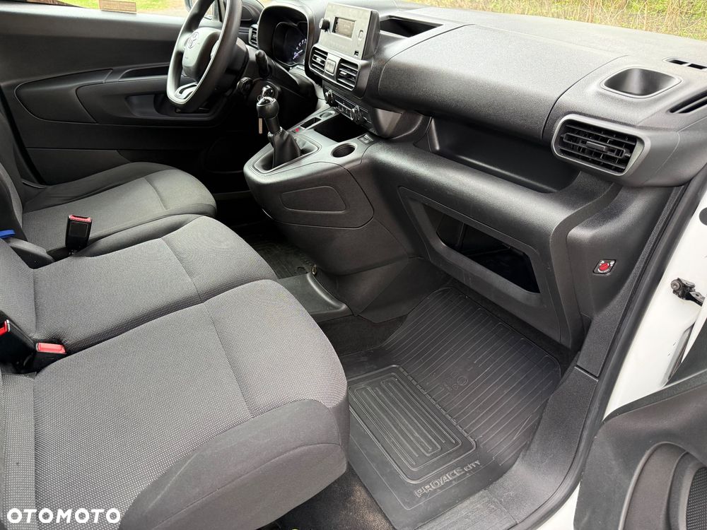 Toyota PROACE CITY - 17