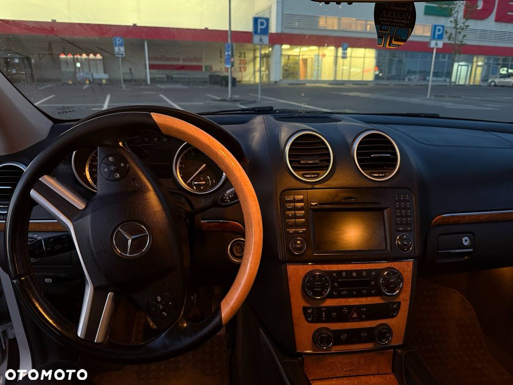 Mercedes-Benz GL 350 BlueTec - 7