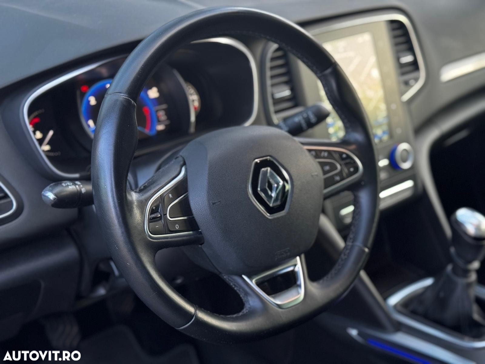 Renault Megane Energy dCi Intens - 11