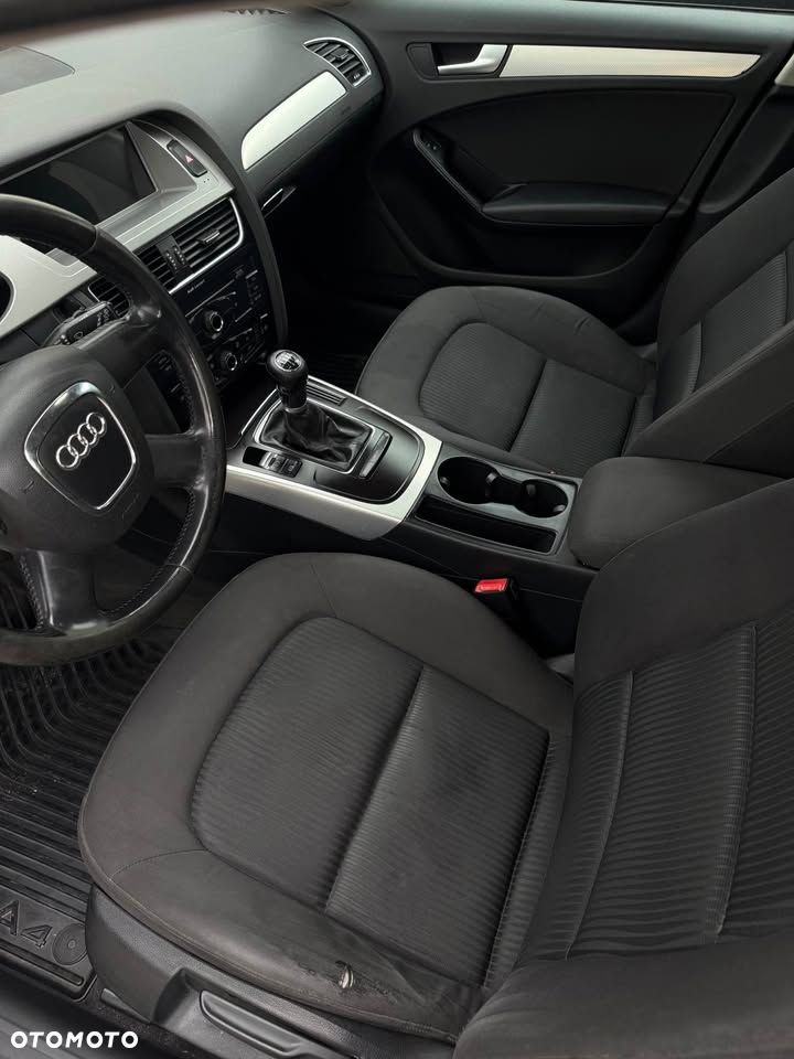 Audi A4 Avant 2.0 TDI - 11
