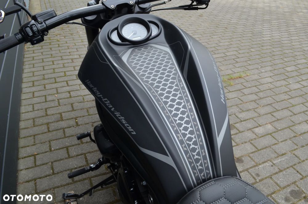 Harley-Davidson V-Rod Night Rod - 10