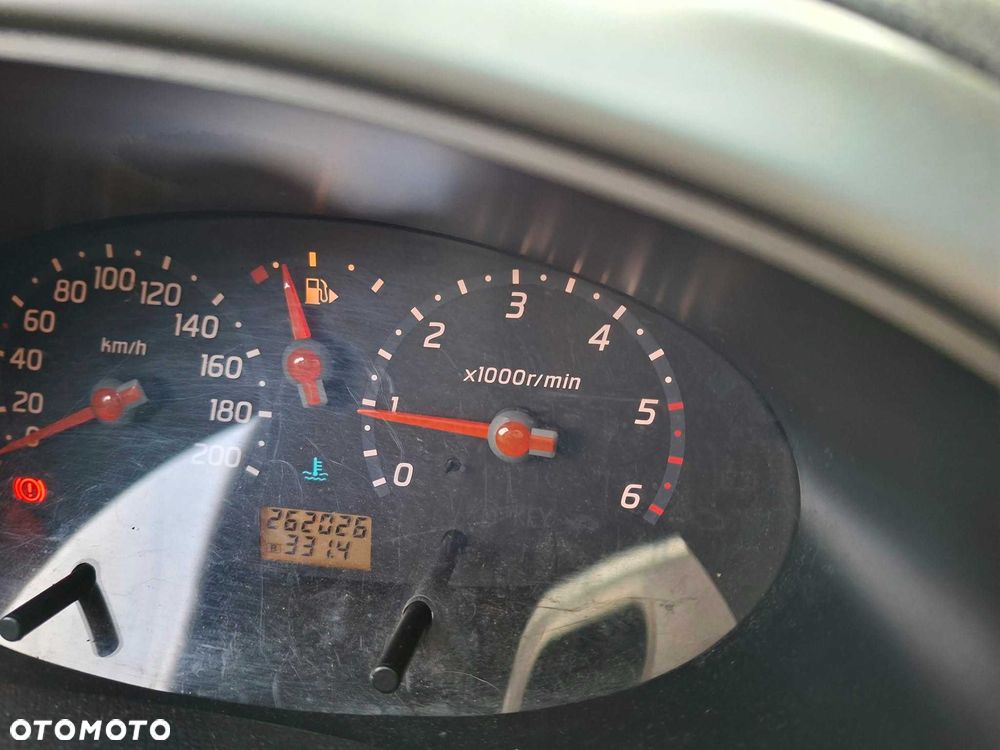 Nissan Micra - 3