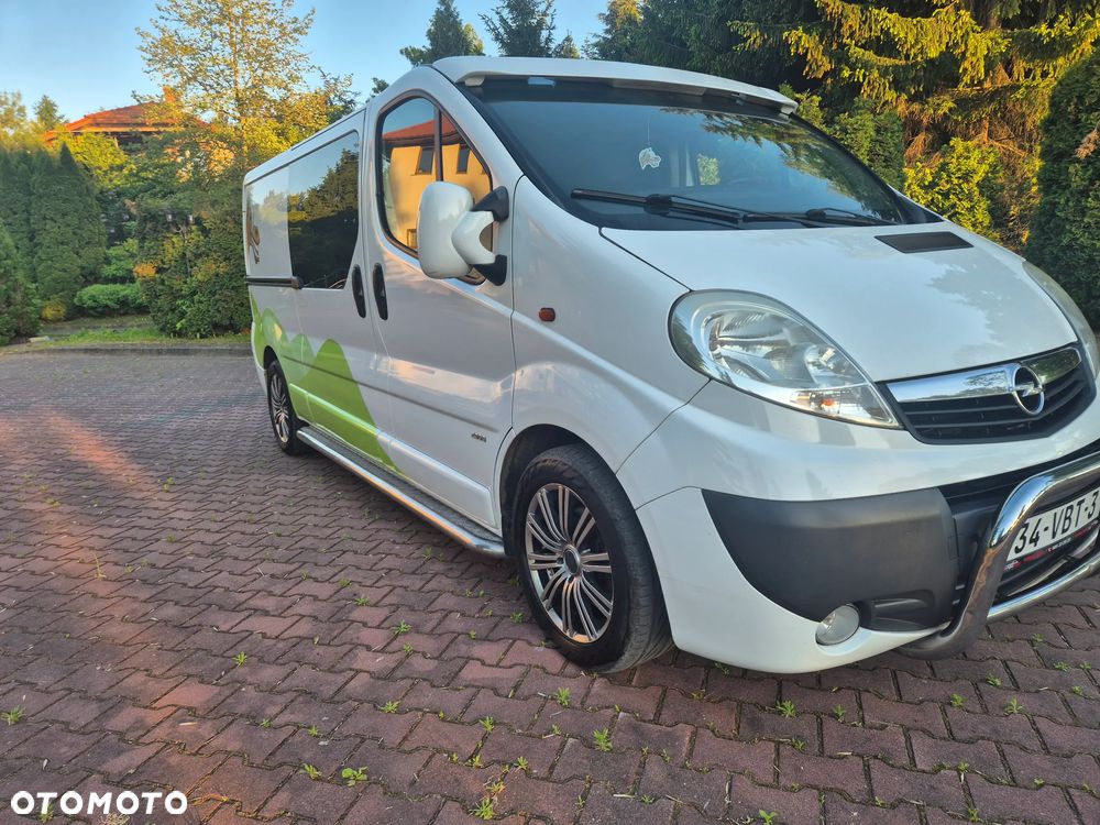 Renault Vivaro - 2