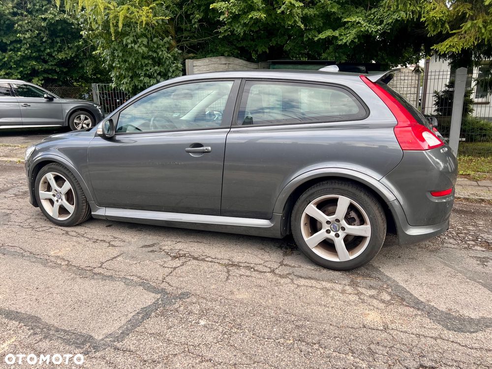 Volvo C30 D2 R-Design - 10